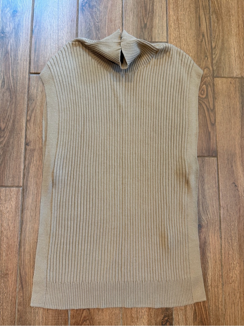 Banana Republic Sleeveless Ribbed Turtleneck poncho Sweater - Tan / XS/S